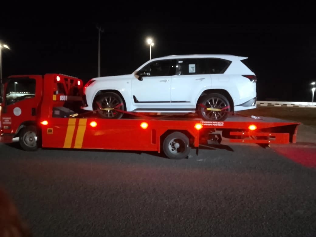 Luxury car towing